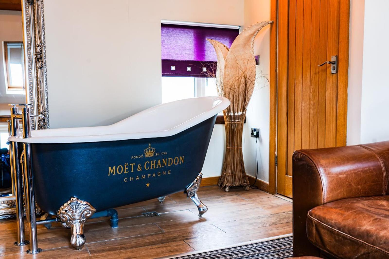 Bed & Breakfast Harrys Lounge 4*