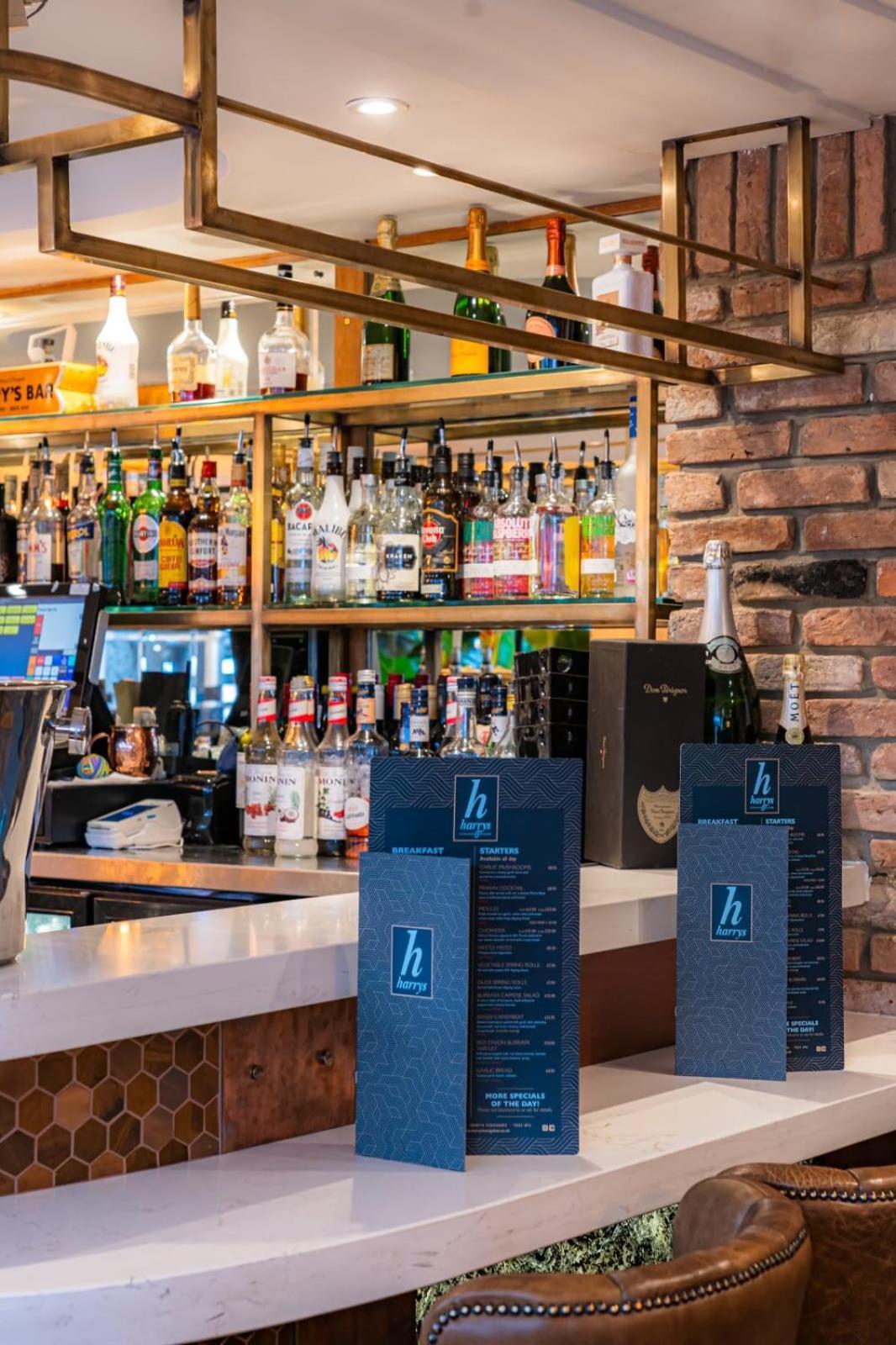 Harrys Lounge Bed & Breakfast Whitby